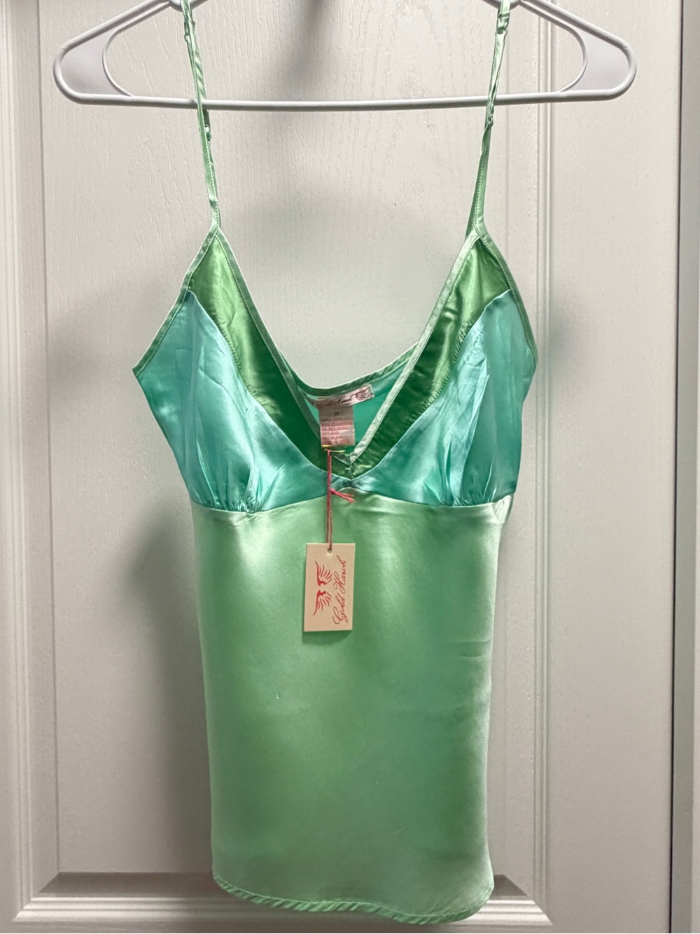 NWT Gold Hawk 100% Silk Lime Sherbet Camisole Adjustable Straps Size Medium - Picture 7 of 13